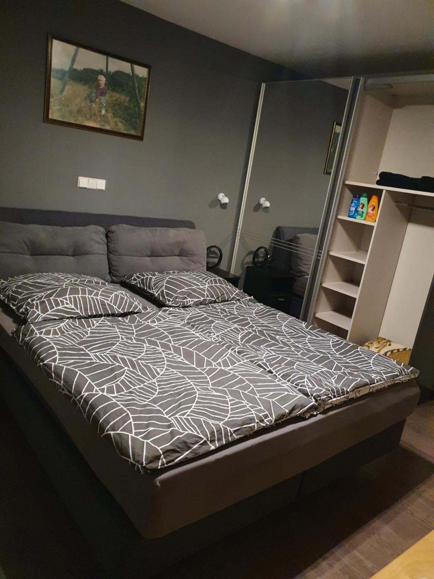 Schlafzimmer, Ruhige Lage In Meppen --- Check-In Mit Schluesselkasten Exterior foto
